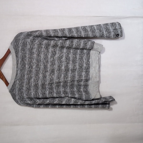 Project Social T Grey Striped Fleece Long Sleeve Tee Size Extra Small **FLAWED** - Picture 6 of 6